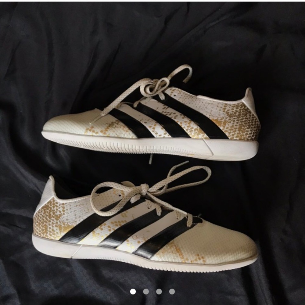 Adidas Indoor sport shoes